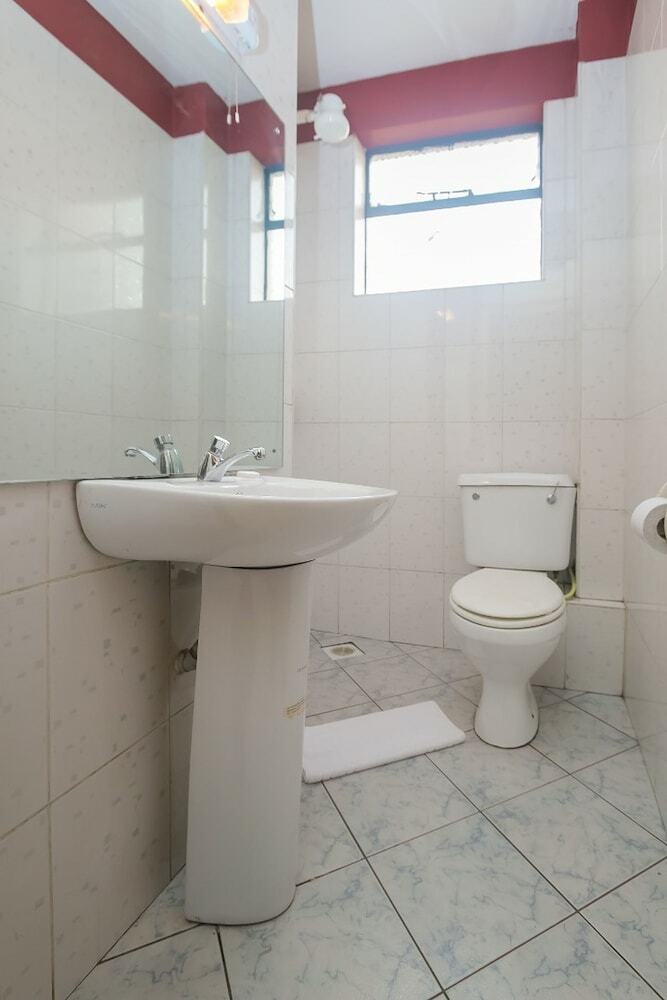 Plus 254 Hotel