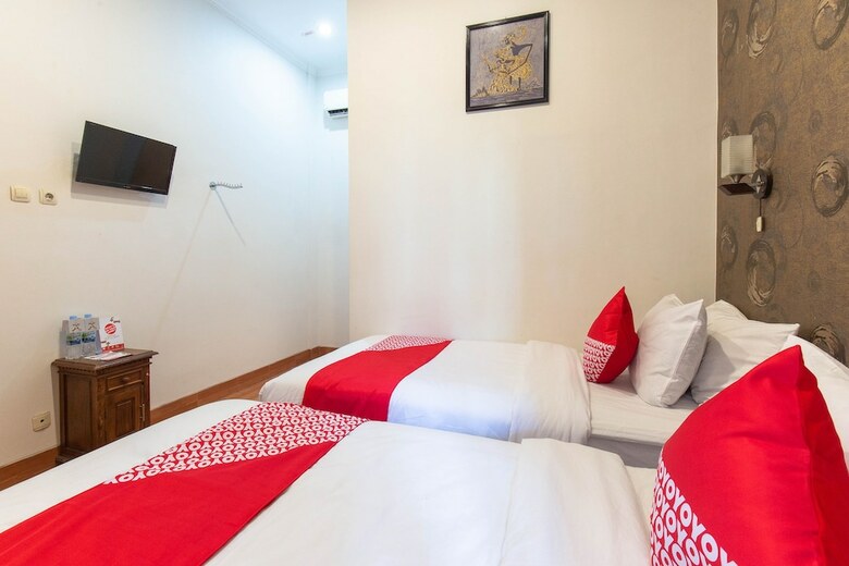 Oyo 836 Oasis Hotel