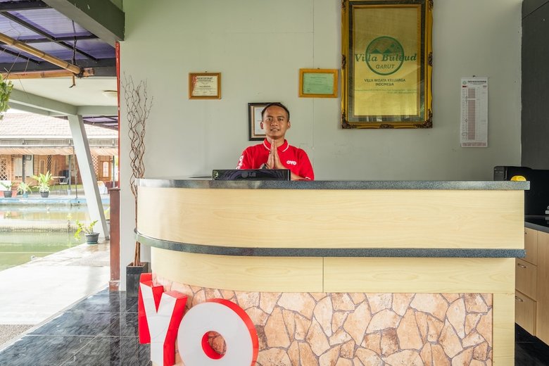 Hotel Oyo 900 Villa Buleud