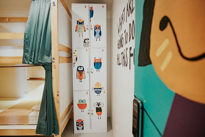 Hostal Murals Hostel And Cafe