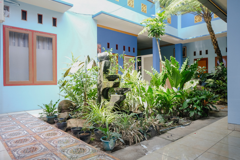 Hotel Oyo 778 Guest House Amalia Malang
