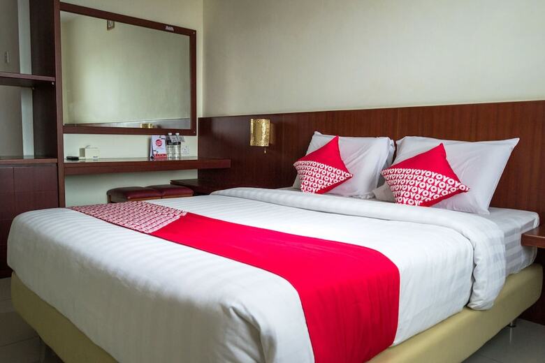 Oyo 775 Aviari Hotel
