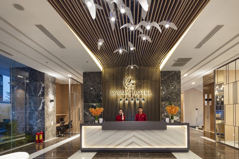 Dqua Hotel And Apartment