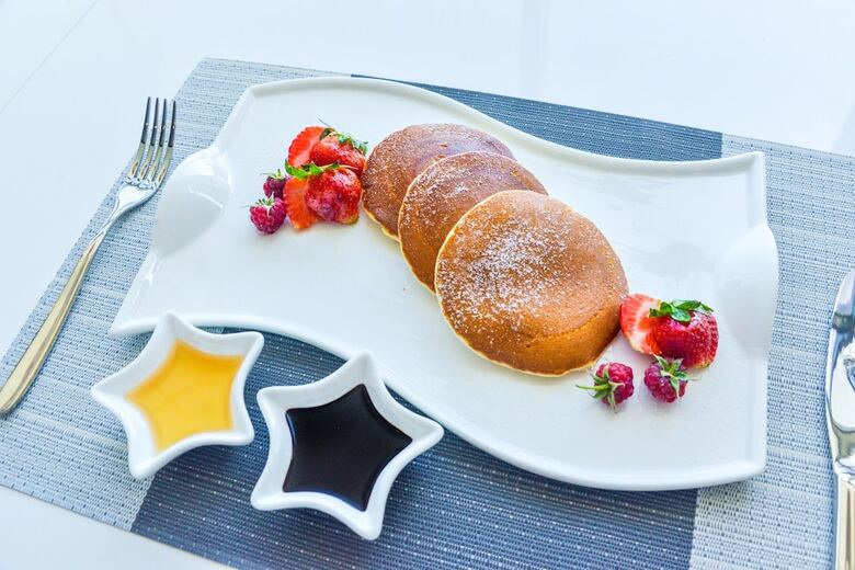 Dqua Hotel And Apartment