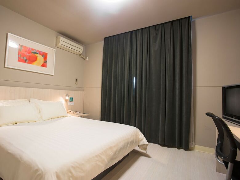 Hotel Jinjiang Inn Jiangxi Jingde Town
