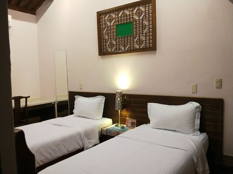 Bed & Breakfast Qiong Lin 105-1 Homestay
