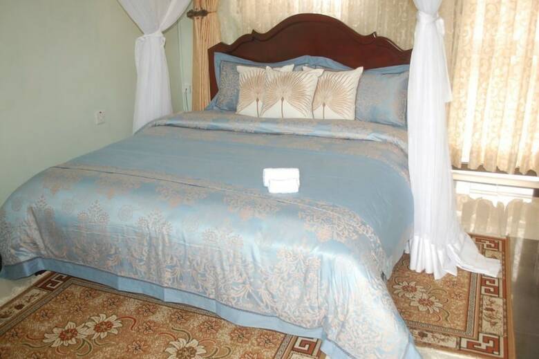 Tj Global Hotel Kasese