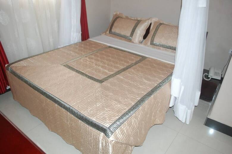 Tj Global Hotel Kasese