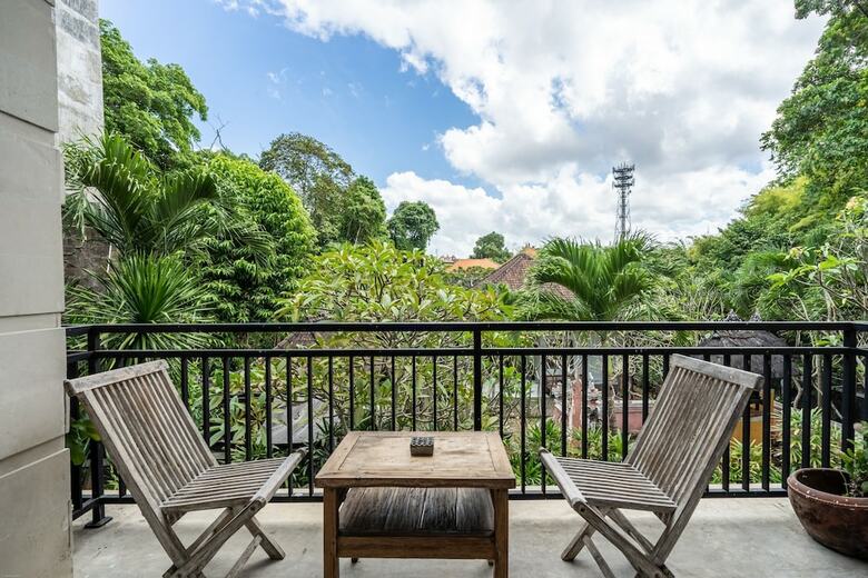 Hotel Oyo 785 Van Mandri Guest House