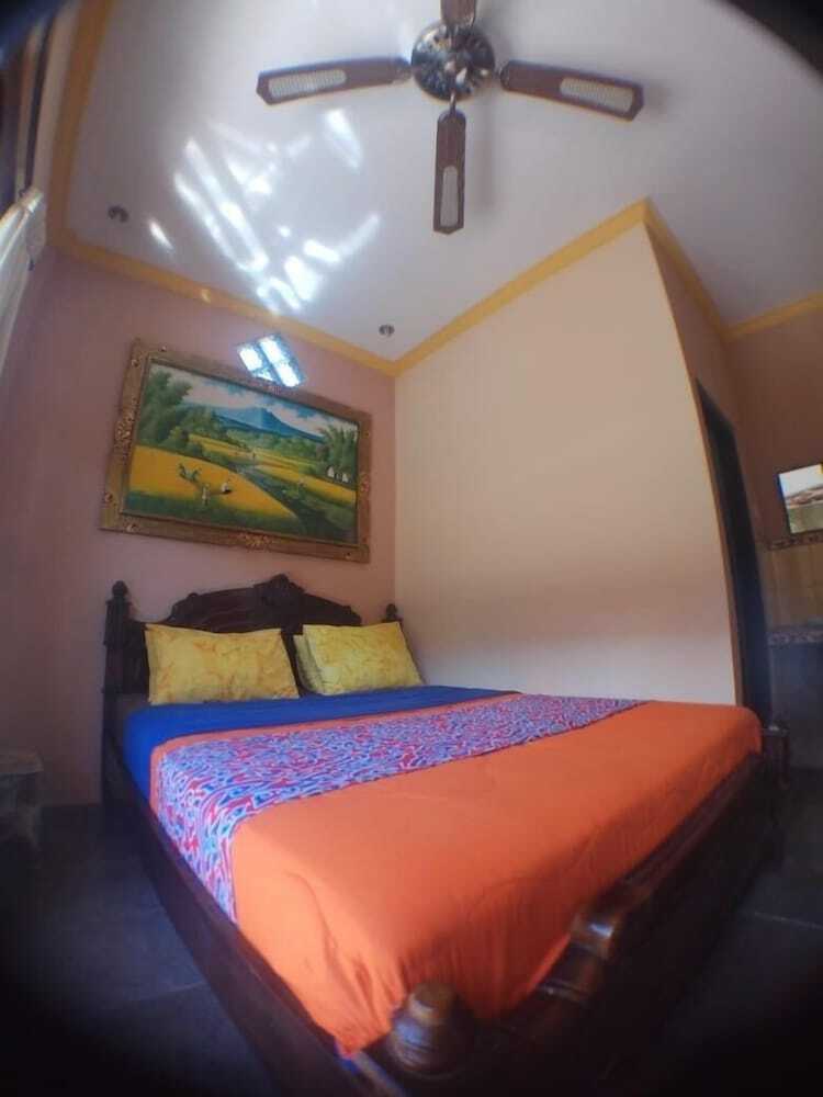 Hostal Amel Homestay - Hostel