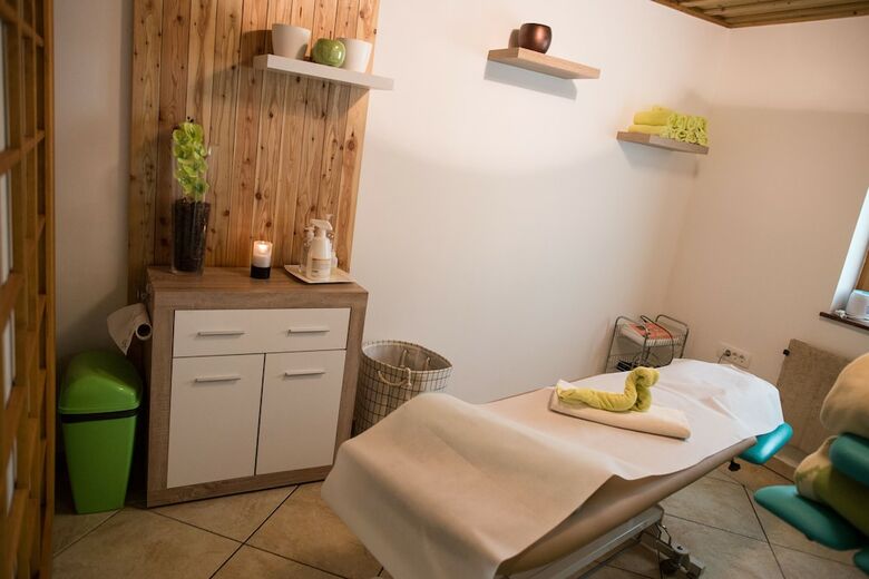 Aparthotel Apartments And Wellness Center Koro?ec