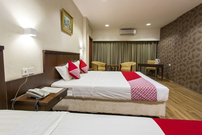 Capital O 769 City Hotel