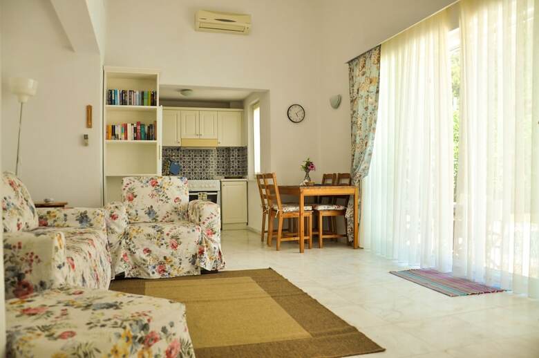 Alya Piynar Villa