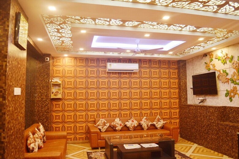 Hotel Golden Leaf
