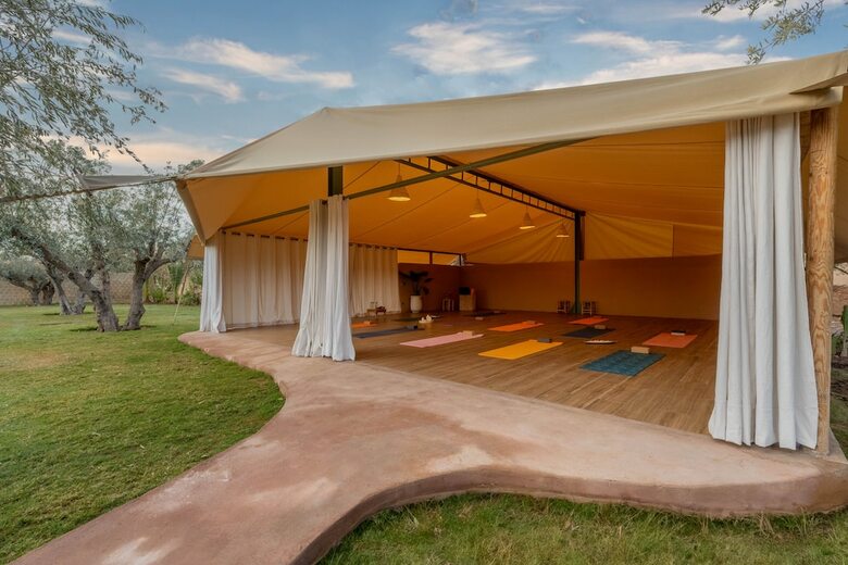Hotel Oasis Lodges