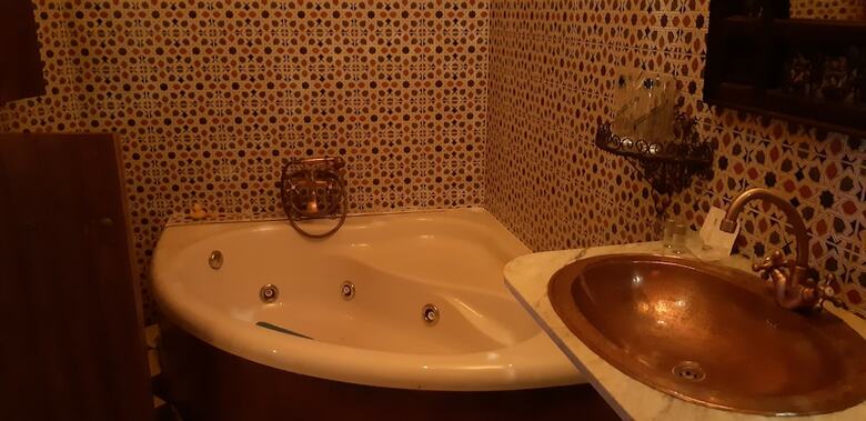 Hotel Cueva Tardienta Monegros - Adults Only
