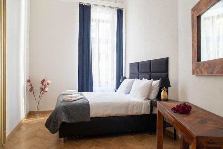 Leo Apartments Residence