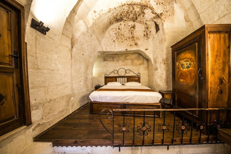 Harkasos Cave Hotel