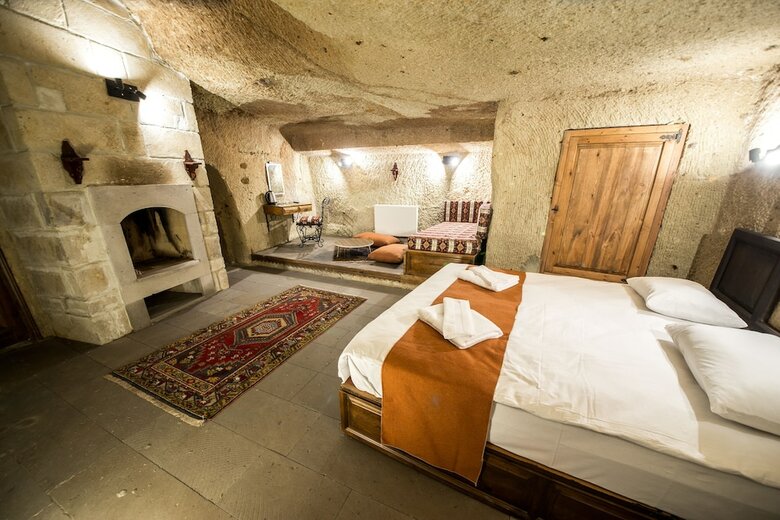 Harkasos Cave Hotel
