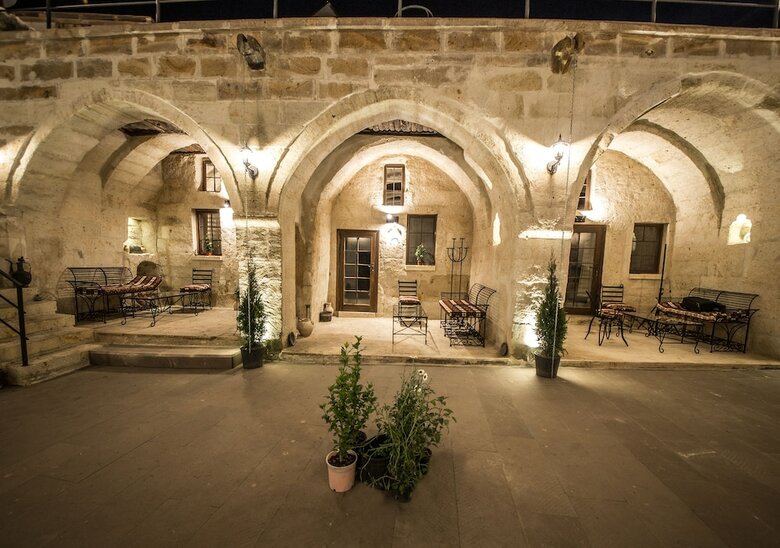 Harkasos Cave Hotel