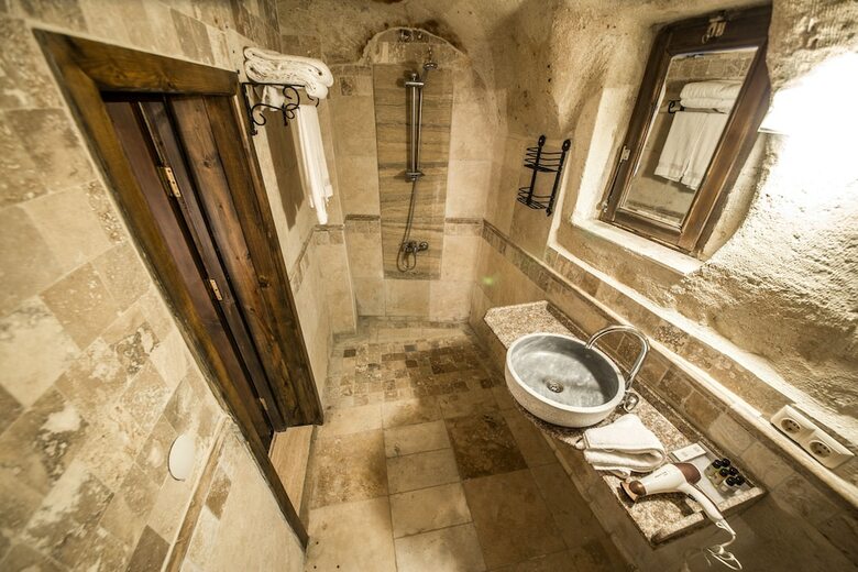 Harkasos Cave Hotel