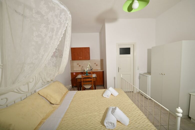 Apartamentos Ancient Thira Hotel