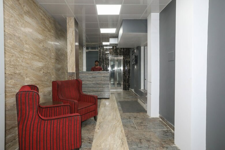 Hostal Hotel Aston Suites