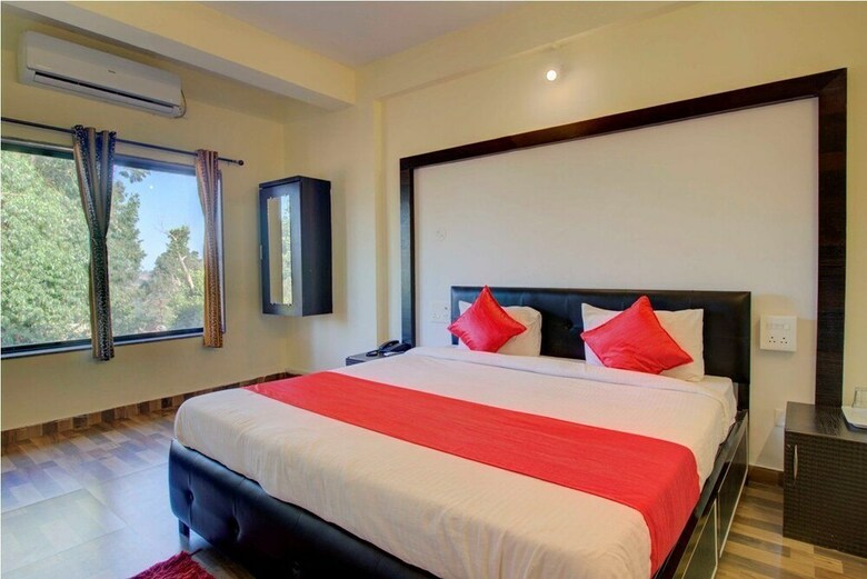 Hotel Paradise Inn