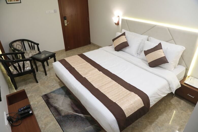 Hotel Aditya Residency