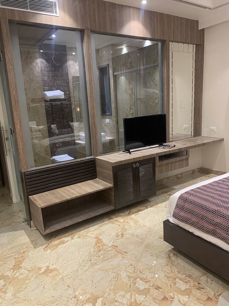 Hotel Infa