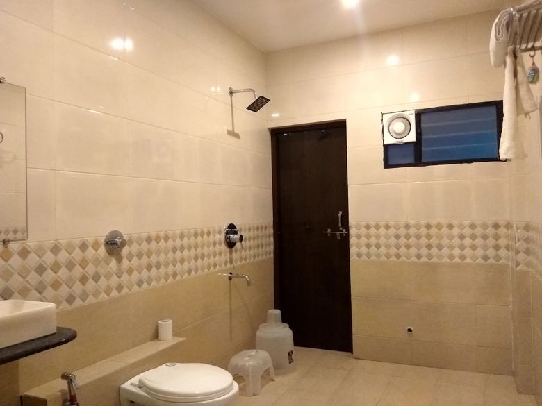 Hotel Jk Rooms 126 Parashar Legacy - Station