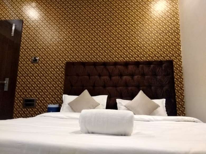 Hotel Jk Rooms 126 Parashar Legacy - Station