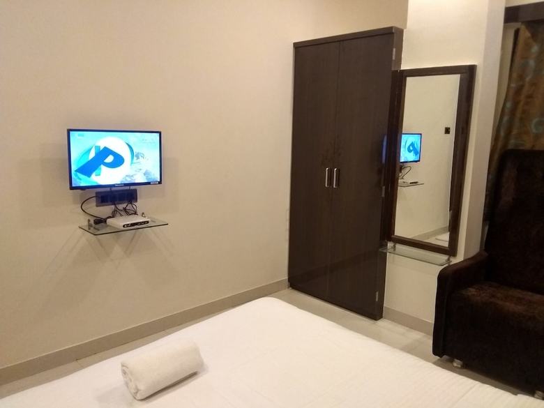Hotel Jk Rooms 126 Parashar Legacy - Station