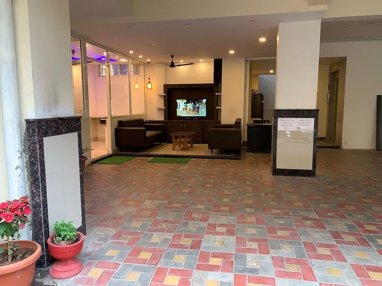Hotel Jk Rooms 126 Parashar Legacy - Station