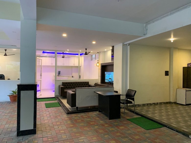 Hotel Jk Rooms 126 Parashar Legacy - Station