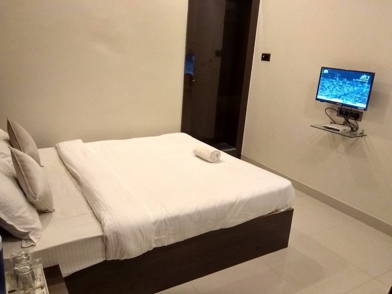 Hotel Jk Rooms 126 Parashar Legacy - Station