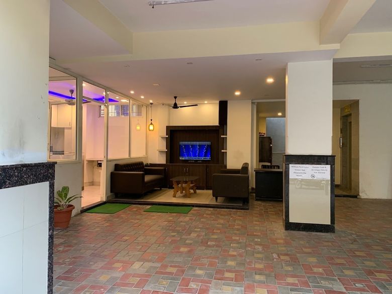 Hotel Jk Rooms 126 Parashar Legacy - Station