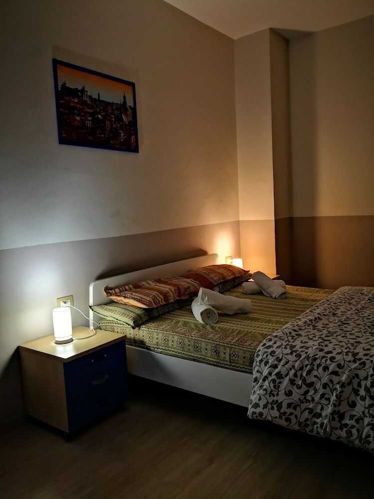 Romulea Guest House