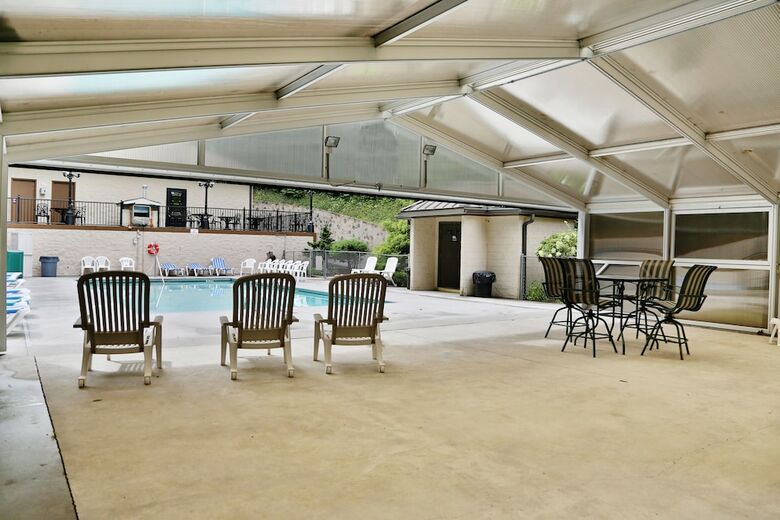 Poplar Point Condo Unit 12f - Three Bedroom Condo