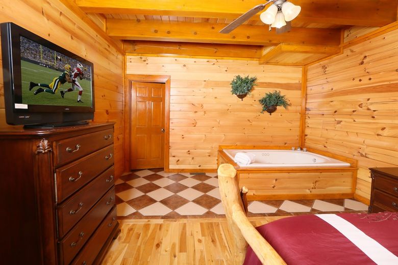 Family Valley Lodge - Six Bedroom Cabin