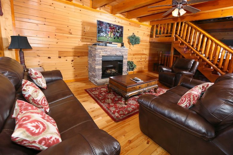 Family Valley Lodge - Six Bedroom Cabin