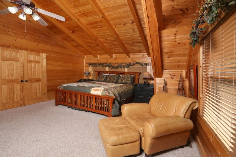 Mountain Sunrise - Five Bedroom Cabin