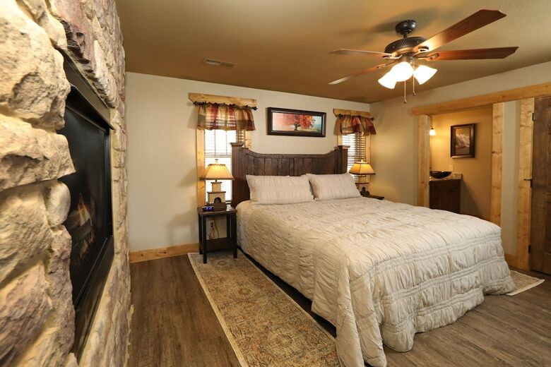 Splash Time Cinema - Six Bedroom Chalet