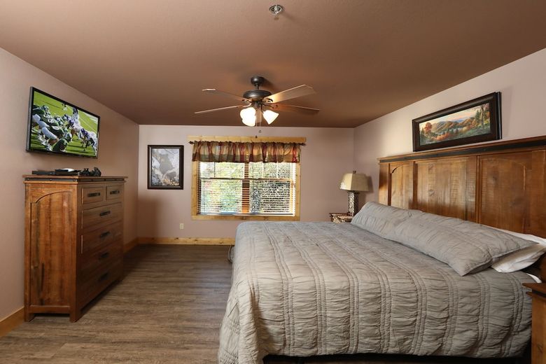 Splash Time Cinema - Six Bedroom Chalet