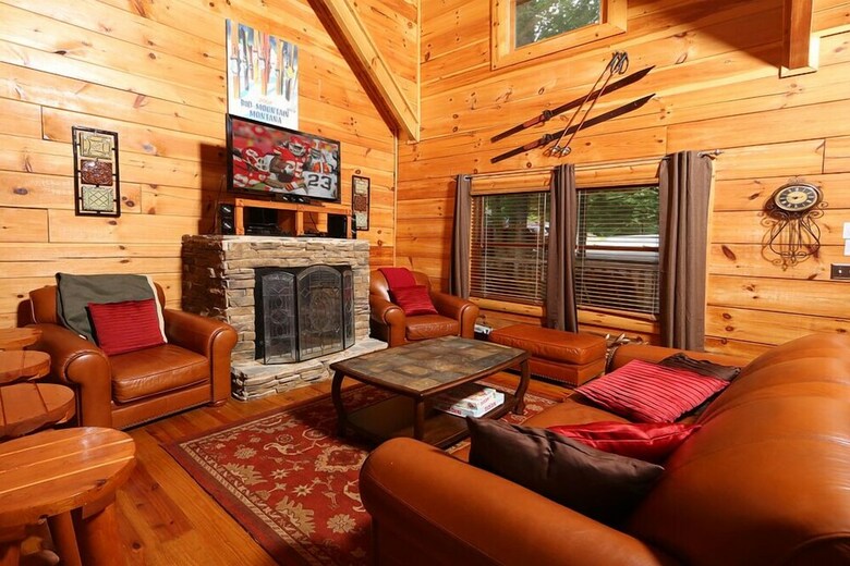 Mountain Majesty - Two Bedroom Cabin