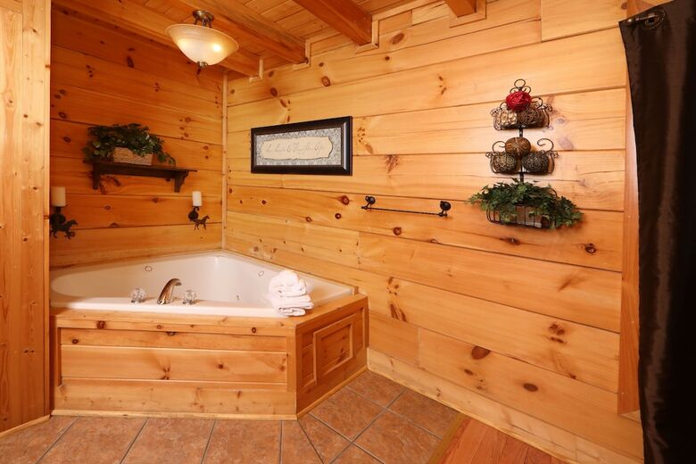 Amazing Grace - Two Bedroom Cabin