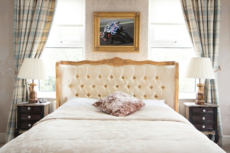 Bed & Breakfast Knock Rushen House