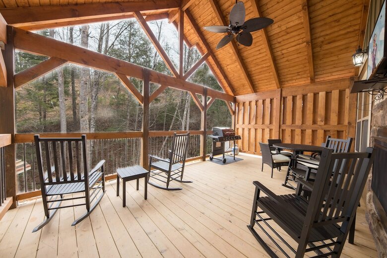 Back Stroke - Four Bedroom Chalet