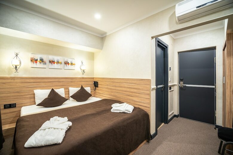 Bed & Breakfast Mildom City Hotel
