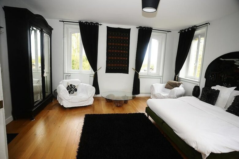Bed & Breakfast Petit Chateau Normandie